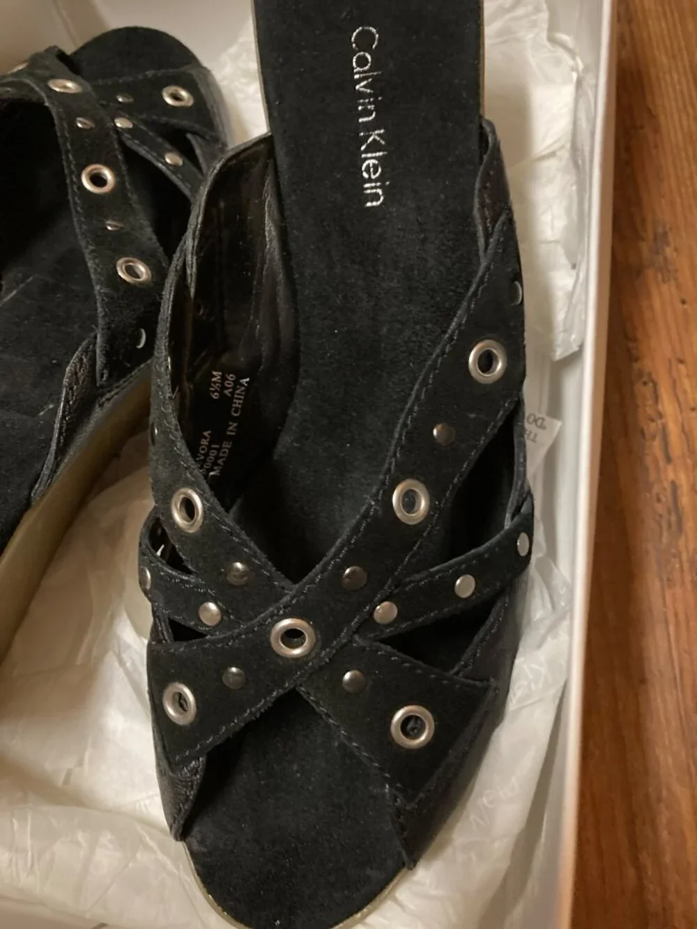 Calvin Klein Black Suede Women's Platform Sandals Size 6.5M New In Box